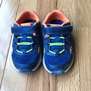 Saucony toddler sneakers size 5.5W